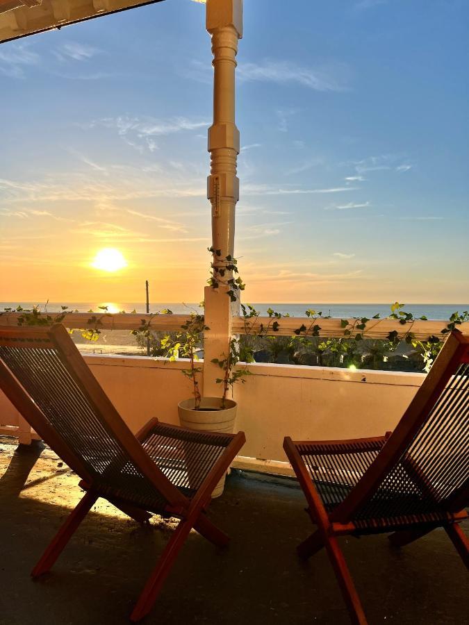 A View Of The Bay- Panoramic Sea Views- Sleeps 4 Lägenhet Westgate-on-Sea Exteriör bild